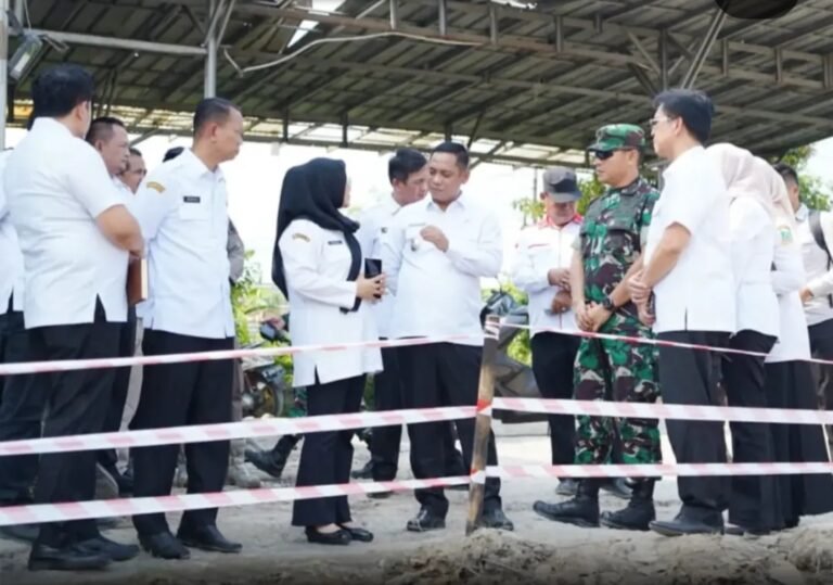 Minta Masyarakat Bersabar, Pemkab Bekasi Percepat Penanganan 4 Titik Longsor Jalan CBL