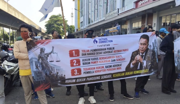Pernyataan ‘Menyesatkan’, Kantor Hukum Hotman Paris Didemo