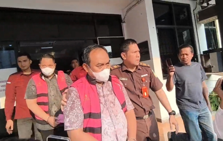 Kejari Bekasi Tetapkan 3 Tersangka Dugaan Korupsi Pemasangan Sambungan PDAM