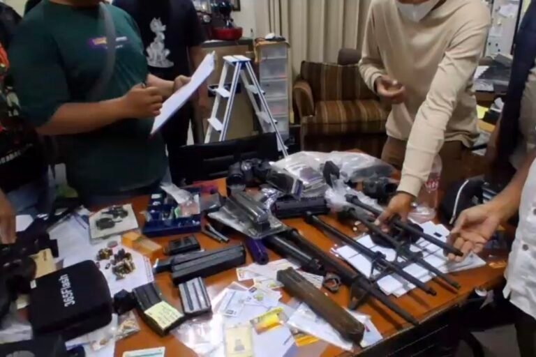 Ratusan Senjata Api, Narkoba hingga VCD Porno Ditemukan di Ruangan Sekolah Swasta di Jaksel