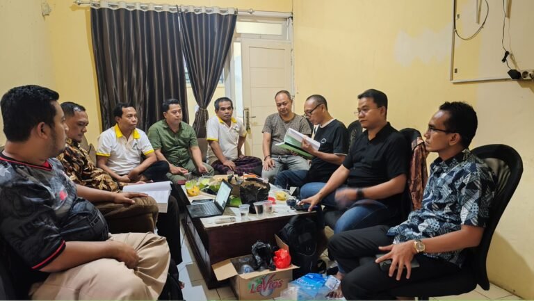 Ghozali Center Apresiasi Kebijakan Bupati Aep Soal LKS Gratis, Tapi…?