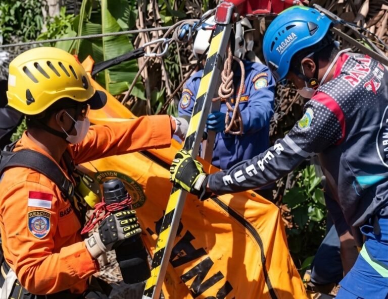 Proses Evakuasi Lansia dalam Sumur Berlangsung Dramatis, Jasad ‘Dijaga’ Ular Kobra