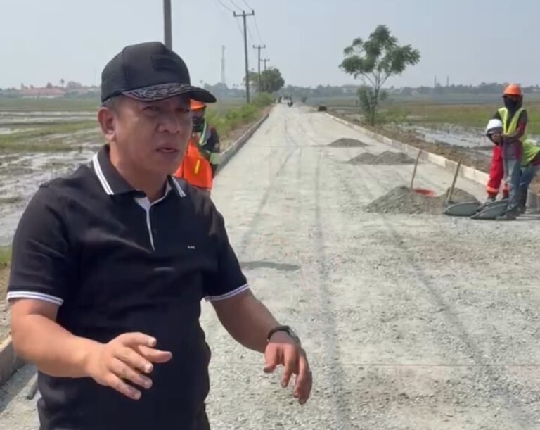 Sempat Viral Dilalui Siswa SD, Kini Jalan Kampung Sawah – Kemiri Sudah Diperbaiki