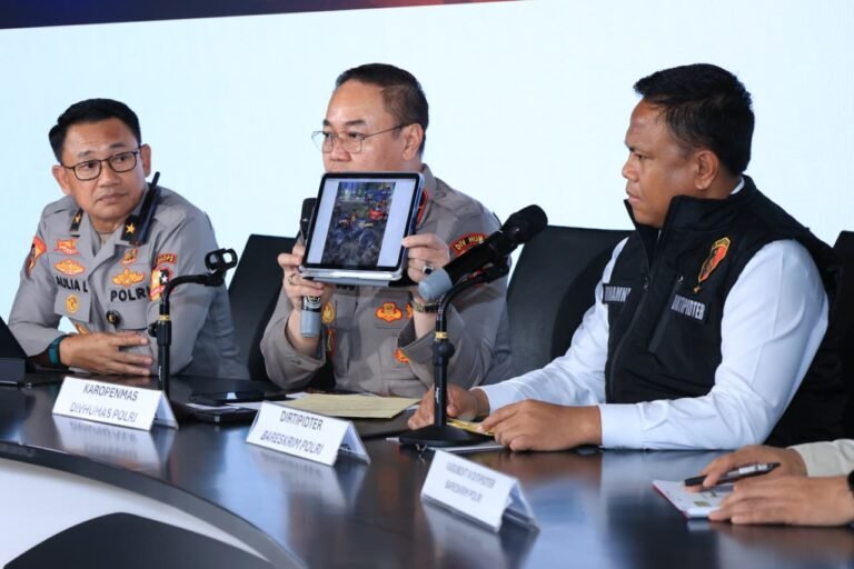 Dari 89 Laporan, Polri Tetapkan 72 Tersangka Karhutla