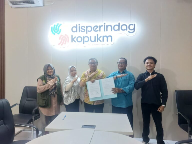 Transformasi Digital bagi Pelaku UMKM, Disperindagkop Karawang Jalin Kerja Sama dengan PT. GOKAR