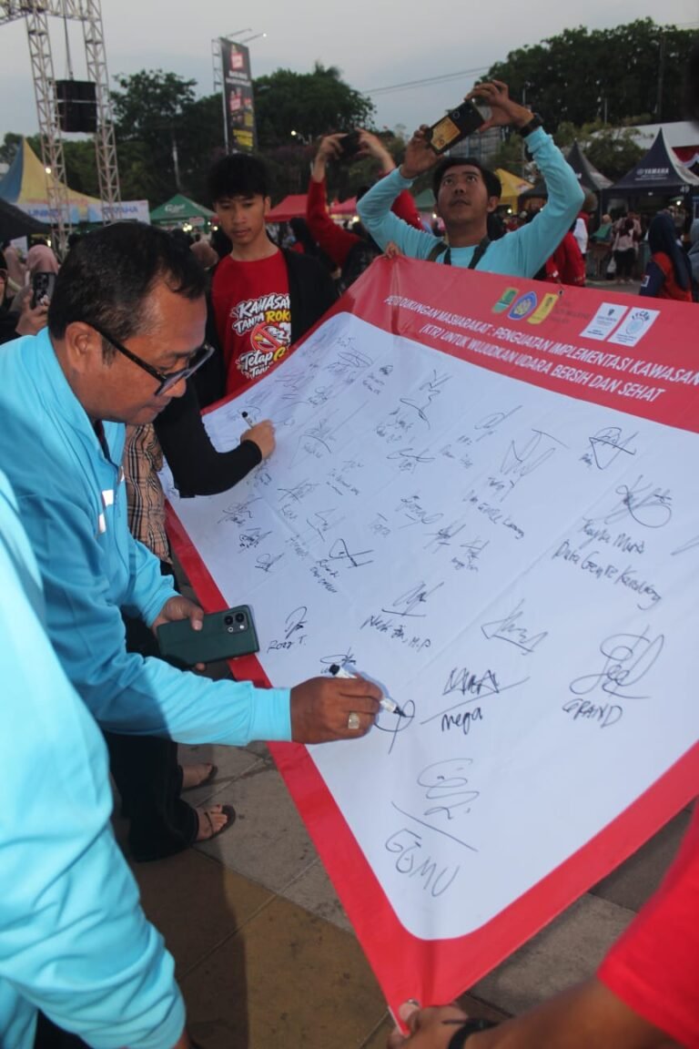 Masyarakat Tandatangani Petisi Dukungan ‘Kawasan Tanpa Rokok’