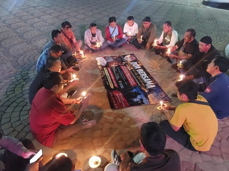 IWOI Karawang Gelar Doa Bersama dan Renungan untuk Keselamatan Jurnalis dan Awak Kapal yang Hilang Kontak